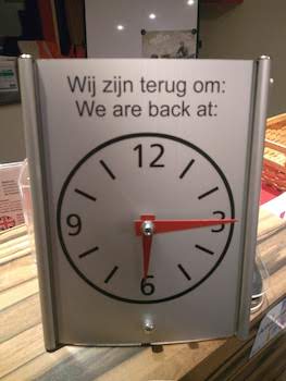 klok, lunchpauze tijd voor eten op de Lentemaheerd